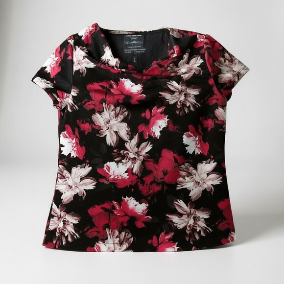 Black and Red Cap Sleeve Floral Blouse - Picture 2 of 7